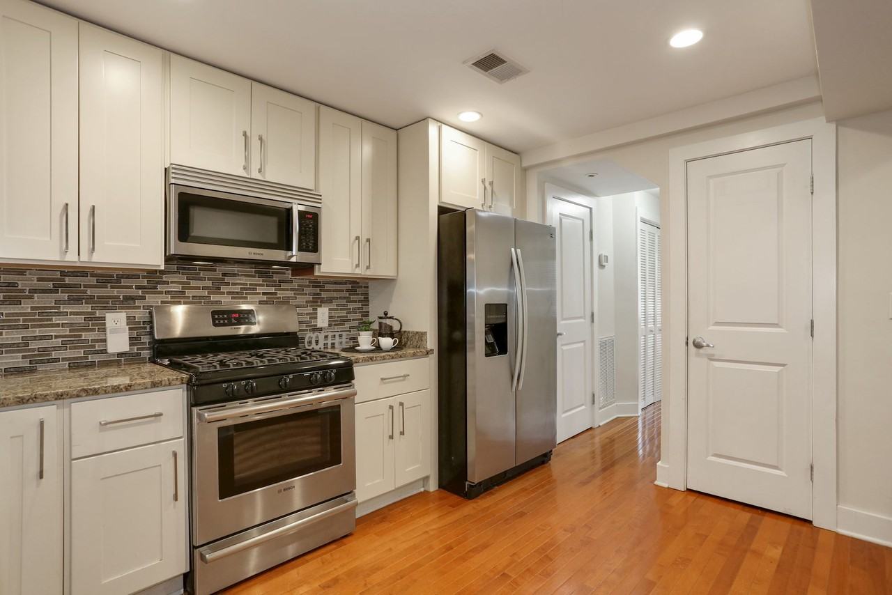 43 Hanover Place Northwest #1 - Photo 5 of 23