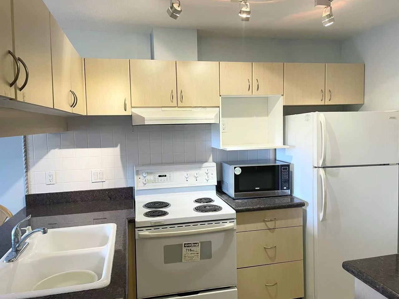 6611 Cooney Road #609 - Photo 3 of 12