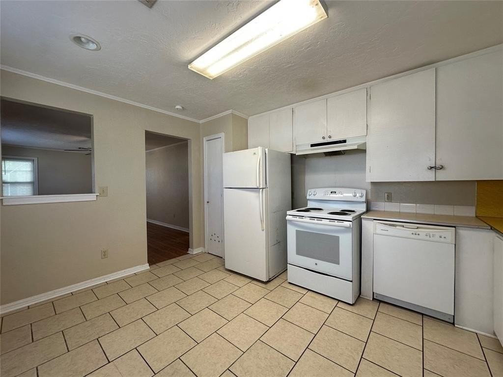 110 E Dale St - Photo 6 of 11