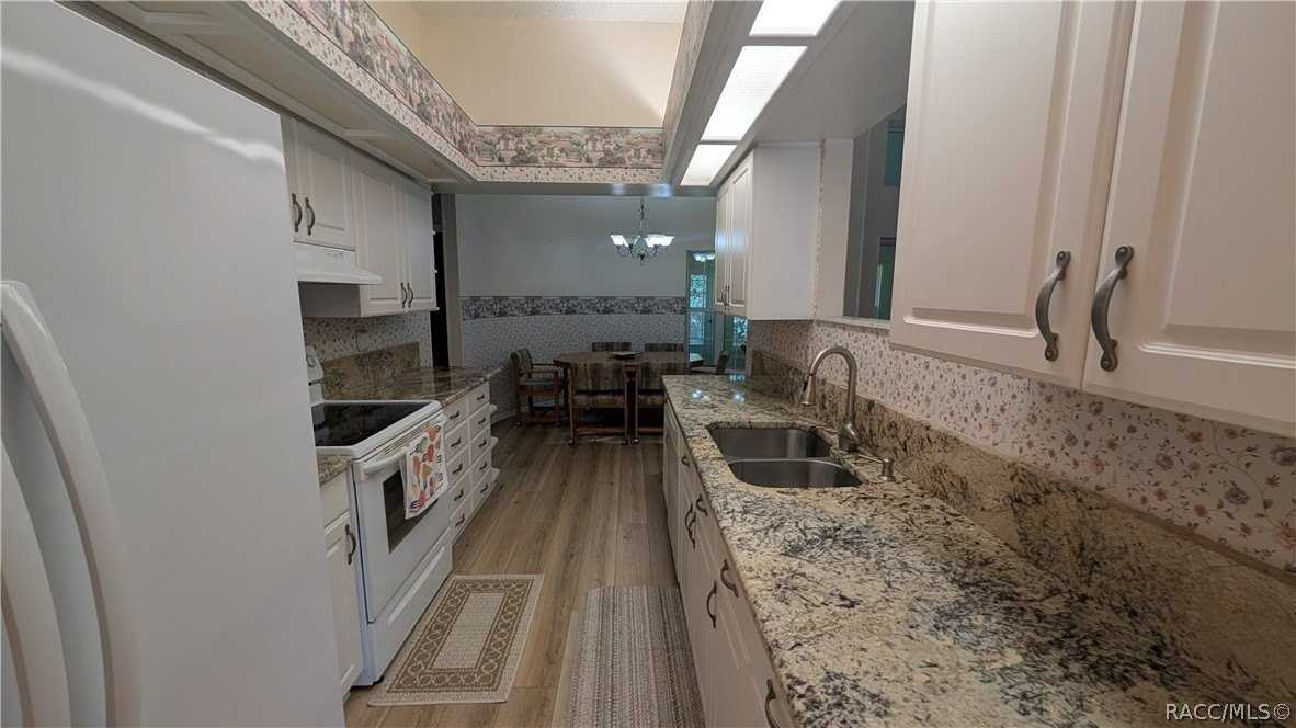 9707 Sw 196th Avenue Rd - Photo 6 of 18