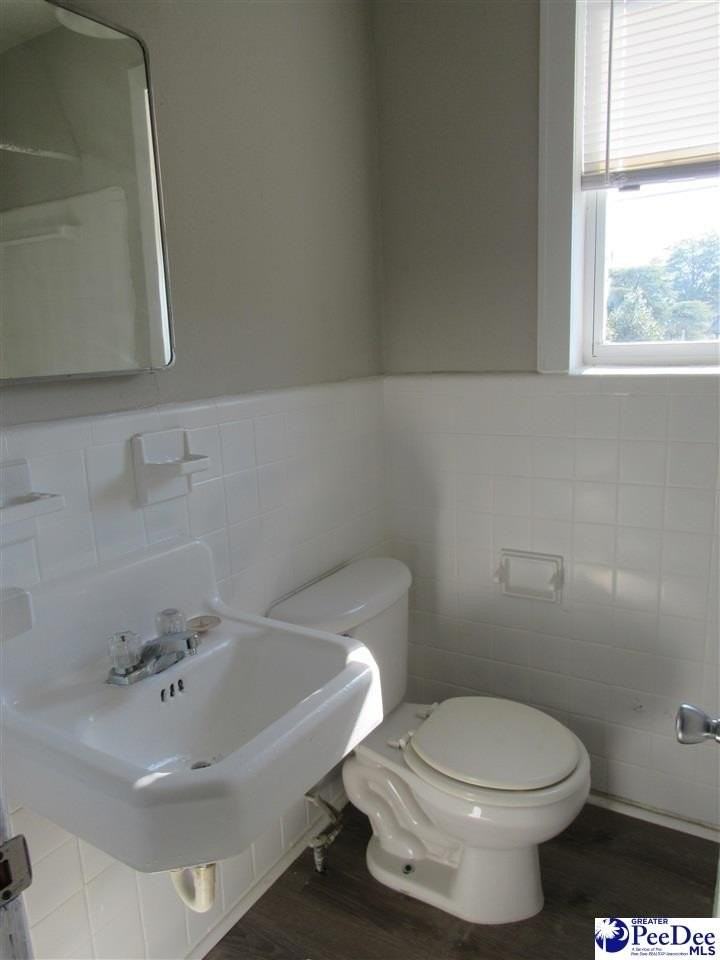 730 S Dargan St - Photo 3 of 11