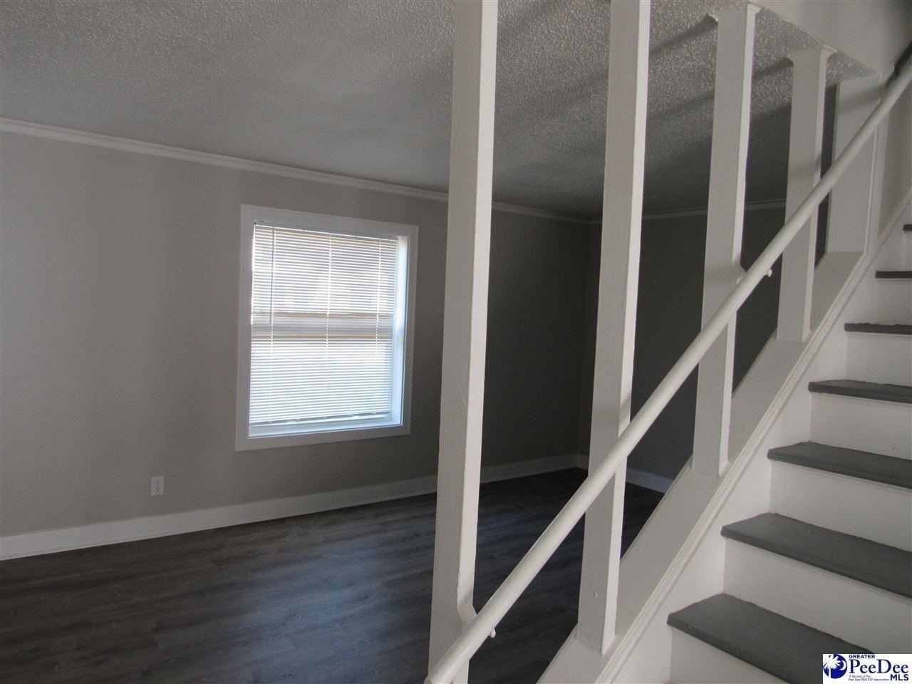 730 S Dargan St - Photo 5 of 11