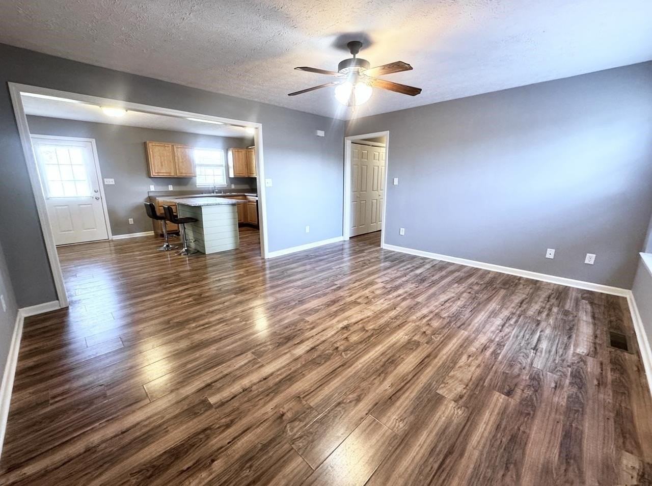 377 Kenlee Cir #2 - Photo 6 of 11