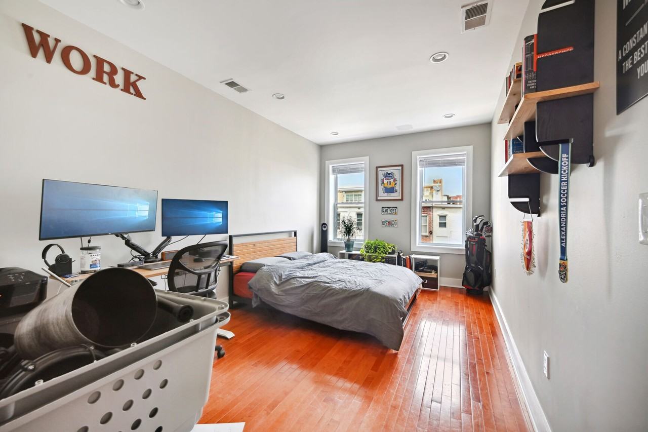43 Hanover Place Northwest #2 - Photo 7 of 16