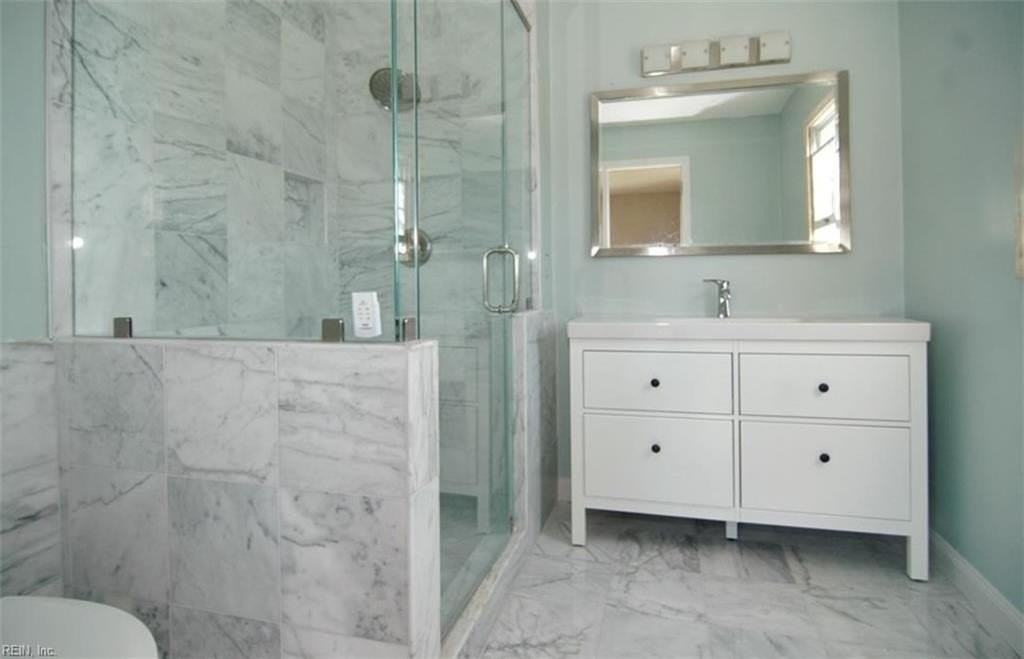 1751 Fontainebleau Cres - Photo 7 of 11