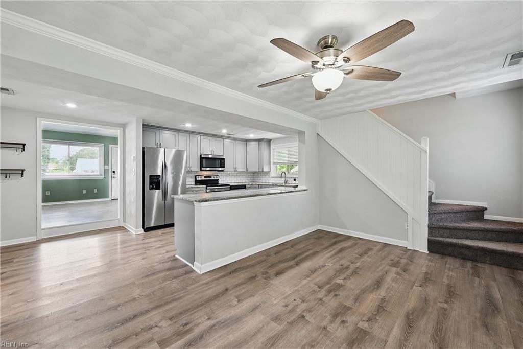 3521 Brest Ave - Photo 3 of 26