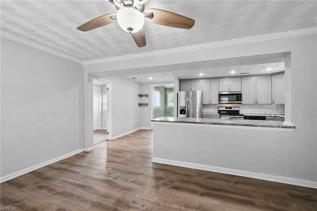 3521 Brest Ave - Photo 4 of 26