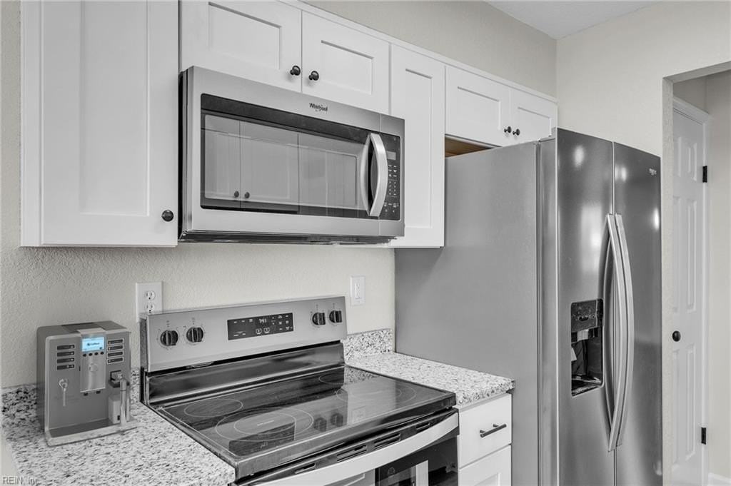 3224 Creekside Dr - Photo 5 of 15