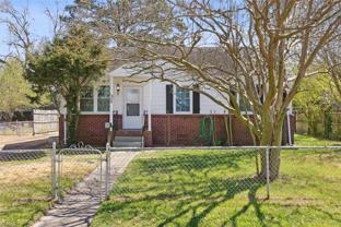 606 Randolph Rd - Photo 1 of 1