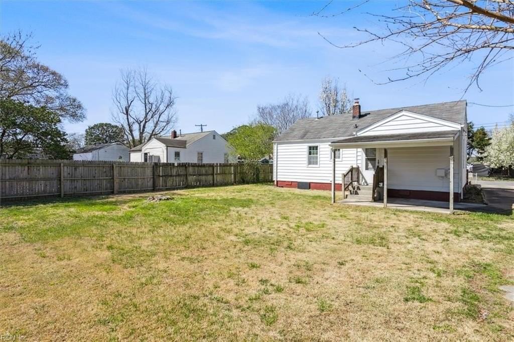 606 Randolph Rd - Photo 4 of 25