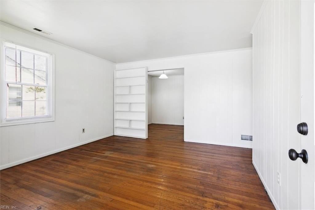606 Randolph Rd - Photo 6 of 25