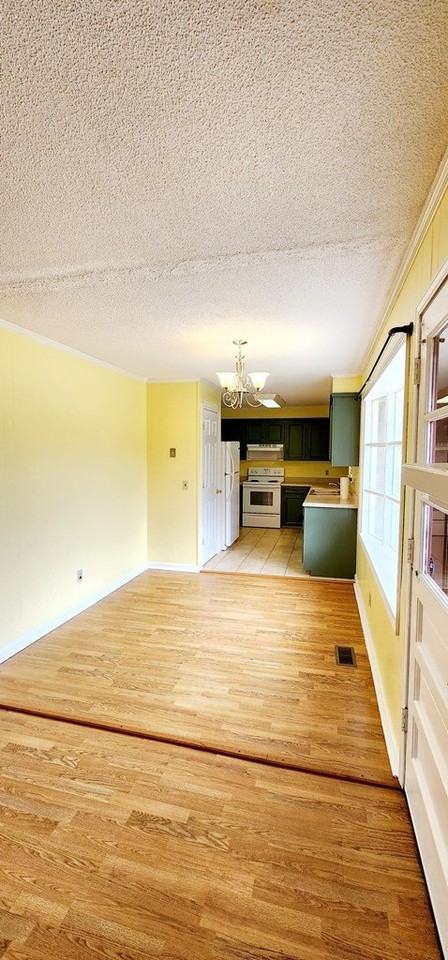 5592 Cold Stream Dr - Photo 7 of 30