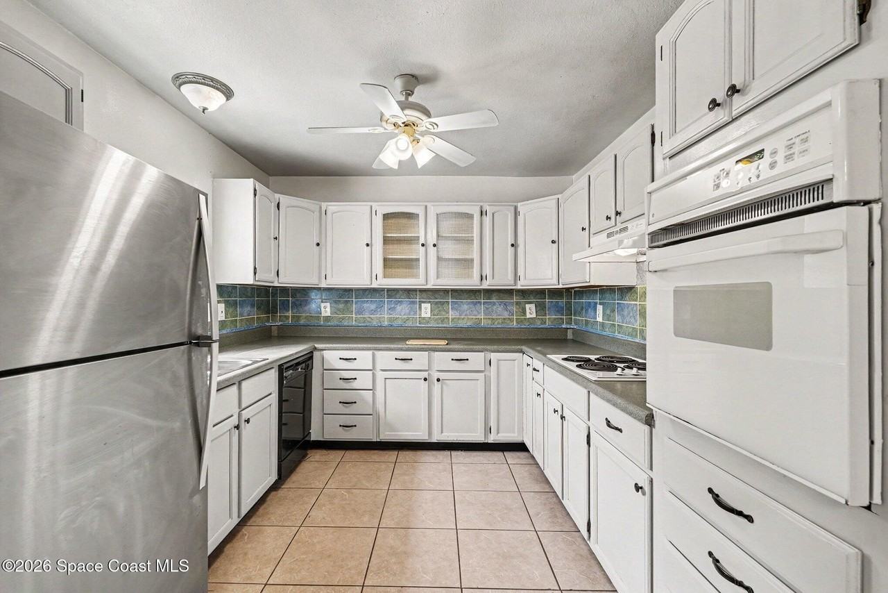 3960 Barcelona St - Photo 6 of 16