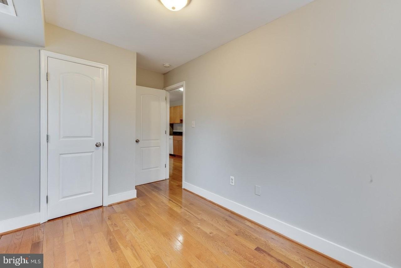 61 Forrester St Sw #104 - Photo 3 of 13