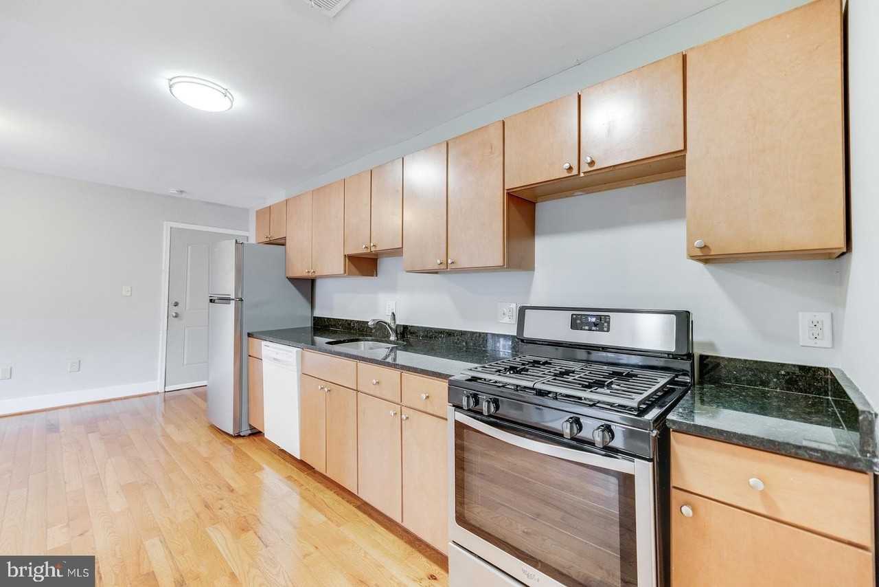 61 Forrester St Sw #104 - Photo 7 of 13