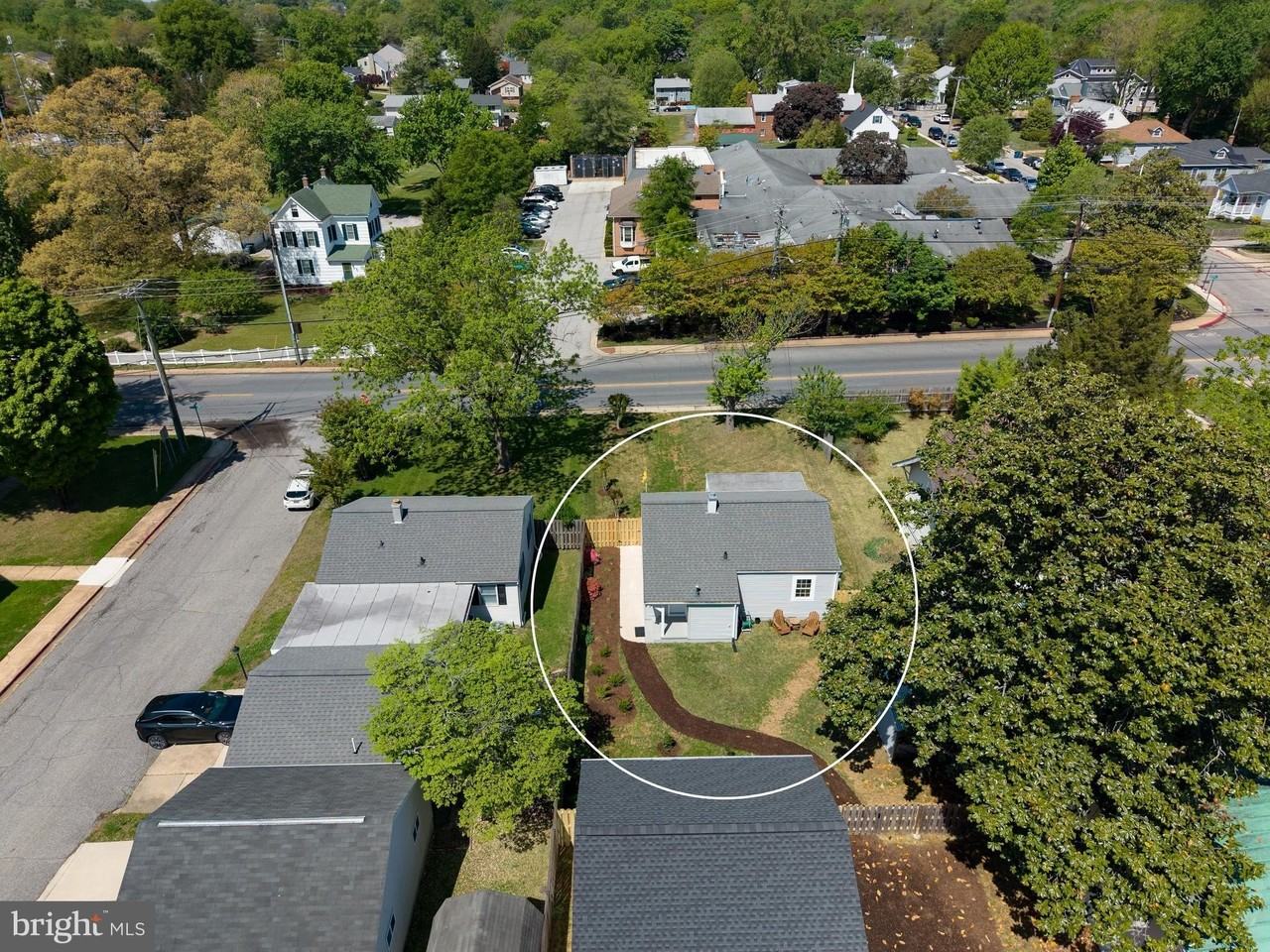 1303 Bay Ridge Ave - Photo 2 of 29