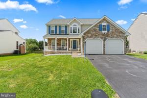 featured image of 18318 Lyles Dr