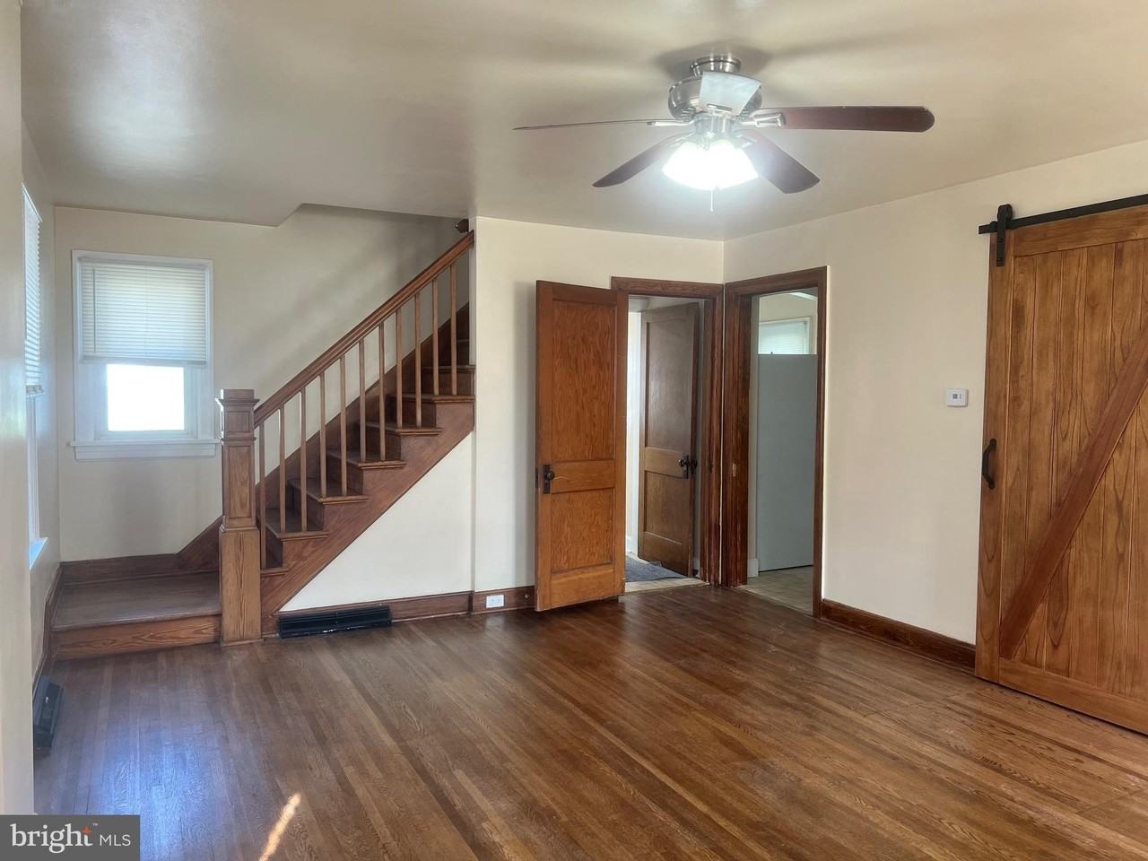 1364 Salem Ave - Photo 2 of 21