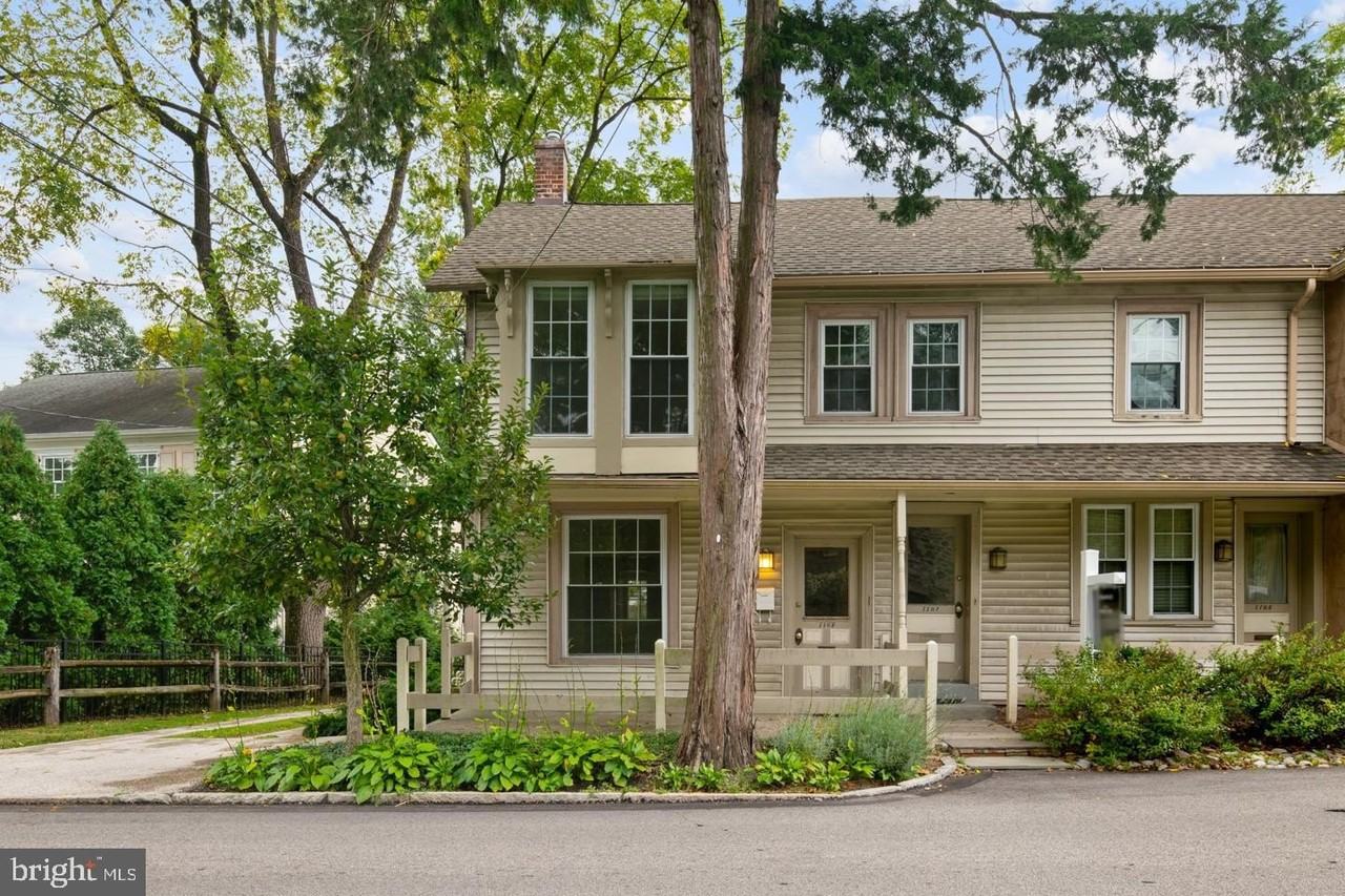 1109 Youngs Ford Rd
