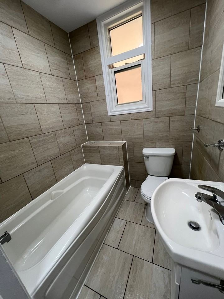 5666 Avenue Christophe-Colomb - Photo 6 of 6