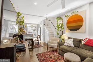 128 W Thompson St - Photo 1 of 1