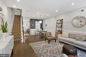 featured image of 2136 Pemberton St