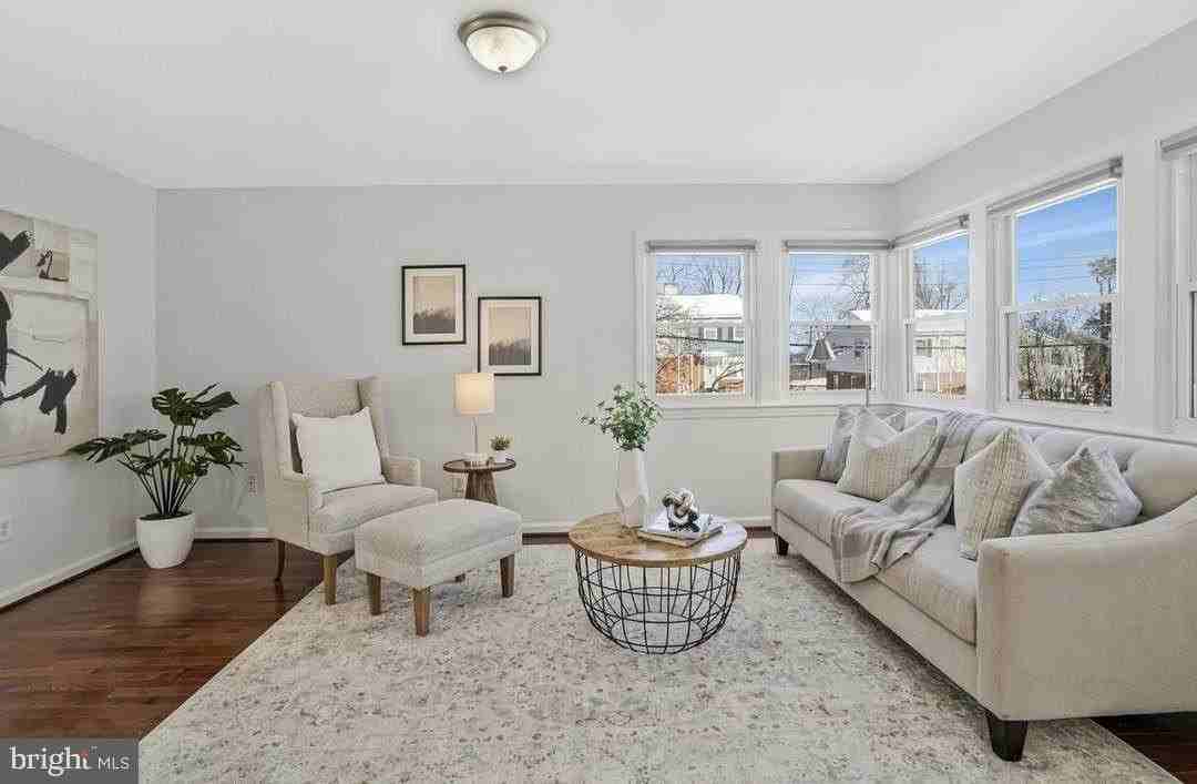 2509 Oberlin Dr - Photo 2 of 31