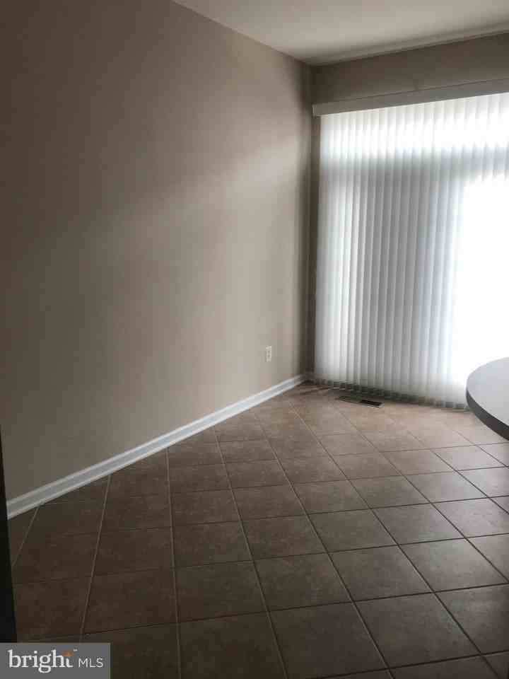 42641 Homefront Ter - Photo 6 of 11