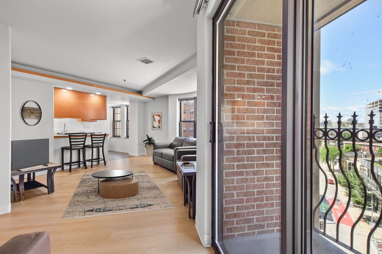 Aberdeen Apartments - Photo 2 of 40