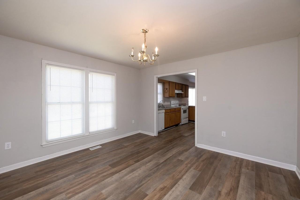 5631 Preston Loop - Photo 5 of 32