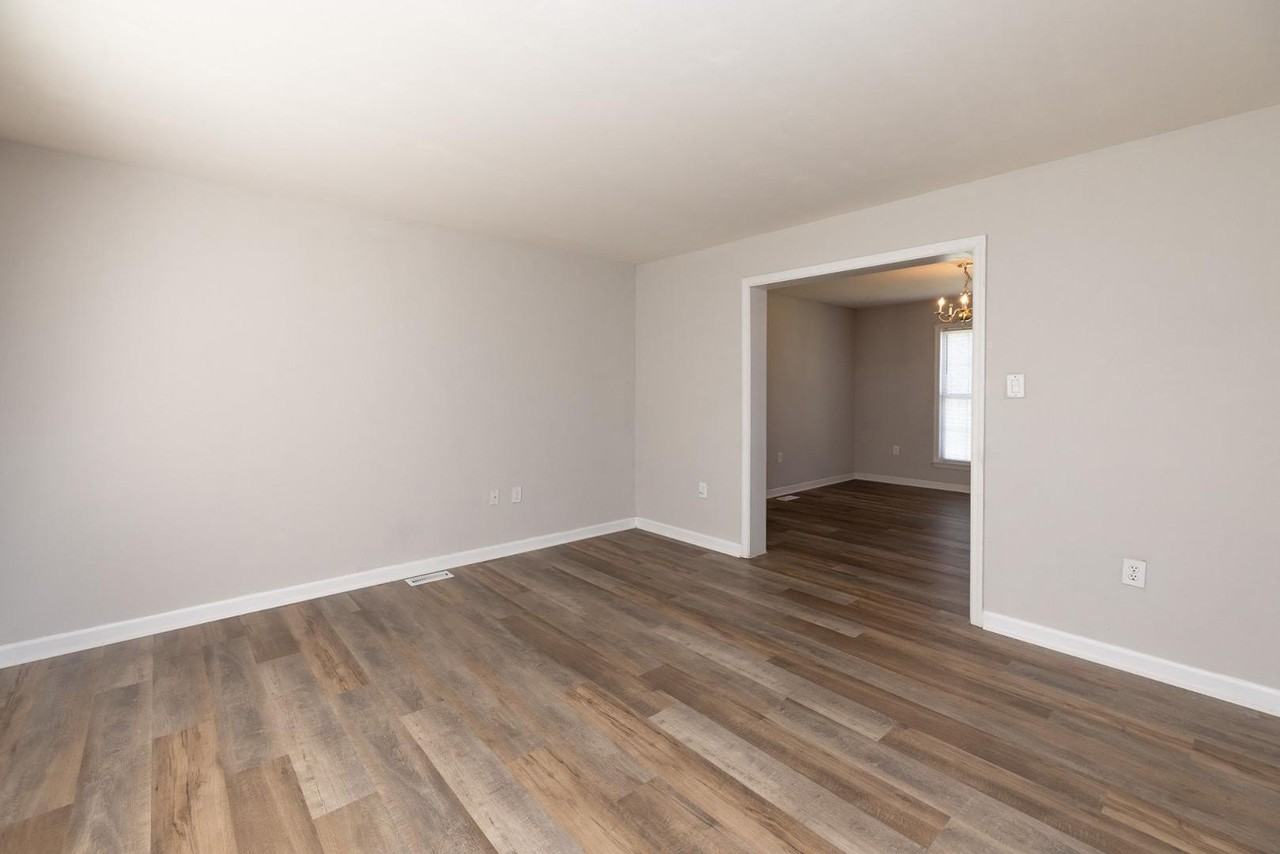 5631 Preston Loop - Photo 7 of 32