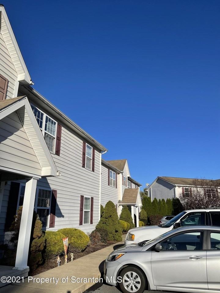 213 Elm St - Photo 2 of 15