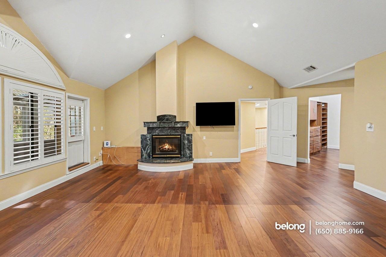 7716 Skyline Blvd - Photo 4 of 24