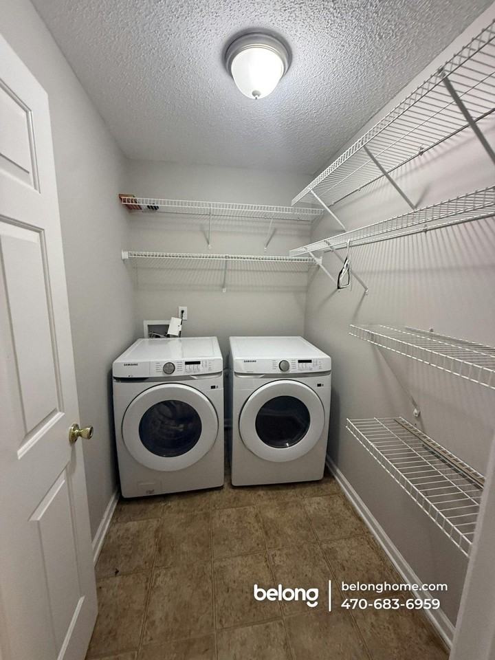 1439 Alice Ave - Photo 7 of 21