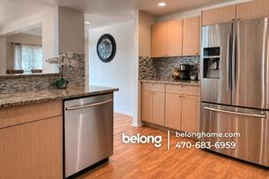 featured image of 33 Lakes Edge Dr Se
