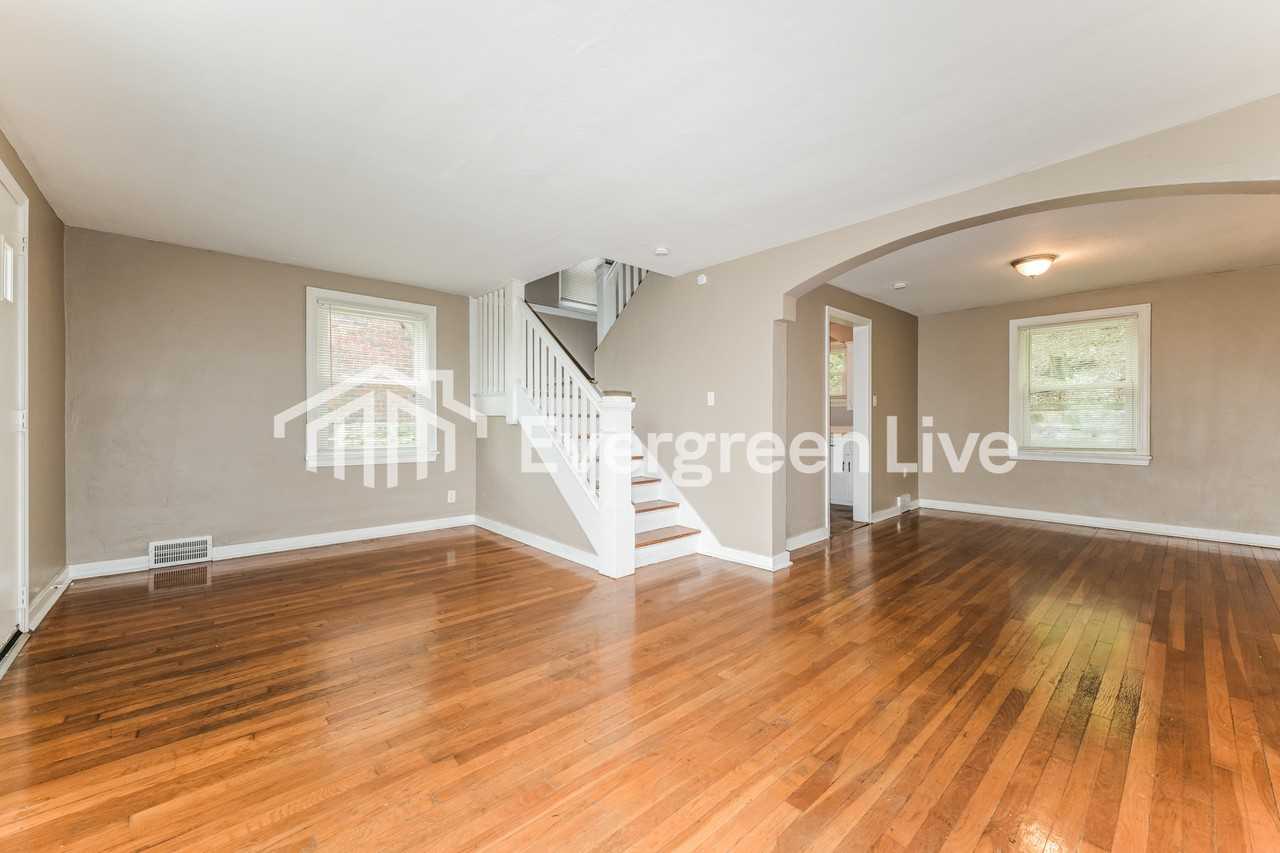 237 Clearview Ave - Photo 3 of 15