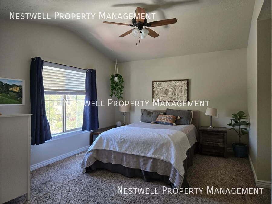 7171 S 420 E - Photo 6 of 25