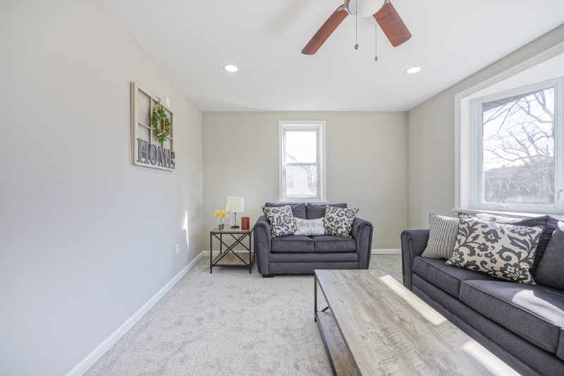 110 Highland Ave - Photo 7 of 28