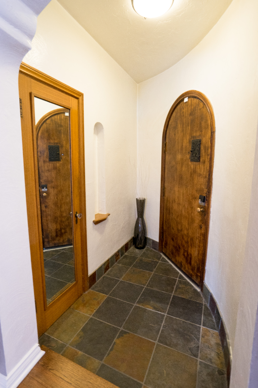 1555 Winona Ct - Photo 7 of 18