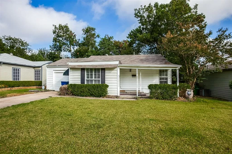 1425 Cedarcrest Dr