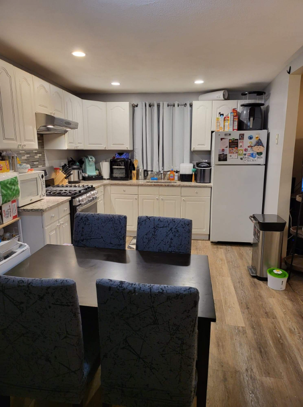 15 Montrose St #2 - Photo 4 of 23