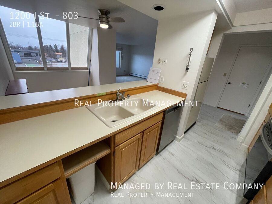 1200 I St #803 - Photo 7 of 19