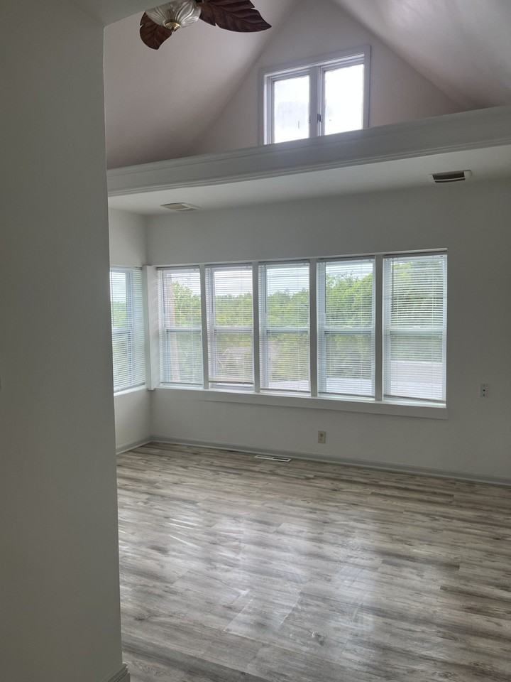 3315 Nw 50th St - Photo 2 of 6