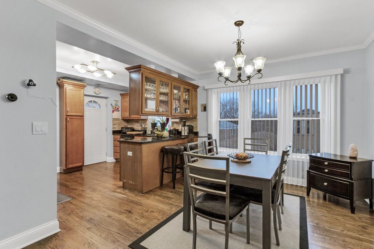 5726 N Mozart St #3B - Photo 3 of 15