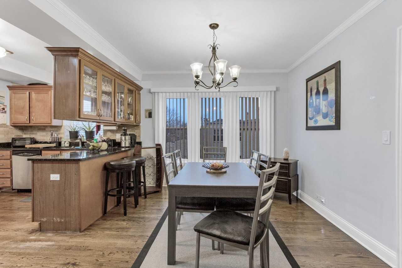 5726 N Mozart St #3B - Photo 4 of 15