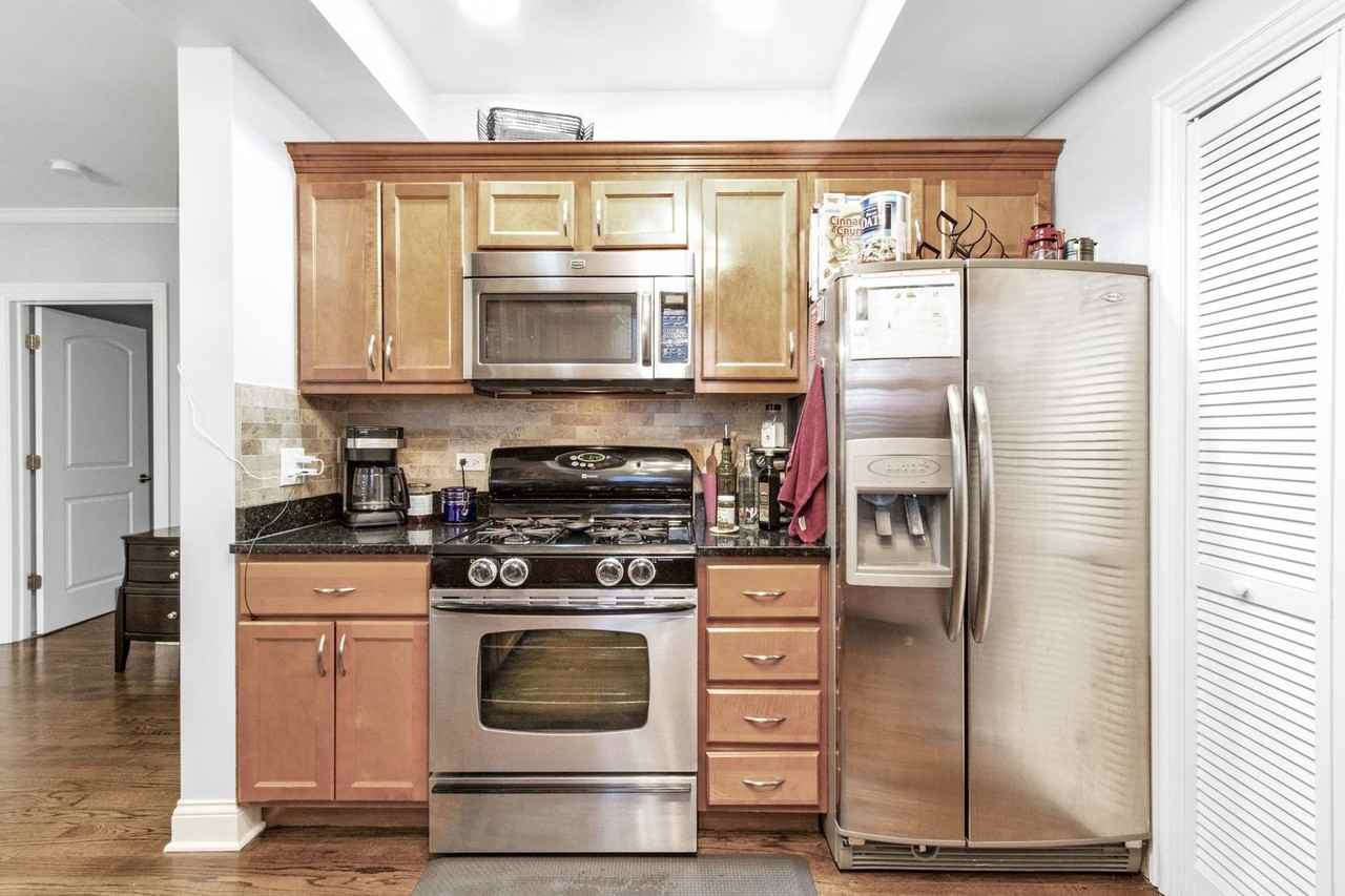 5726 N Mozart St #3B - Photo 6 of 15