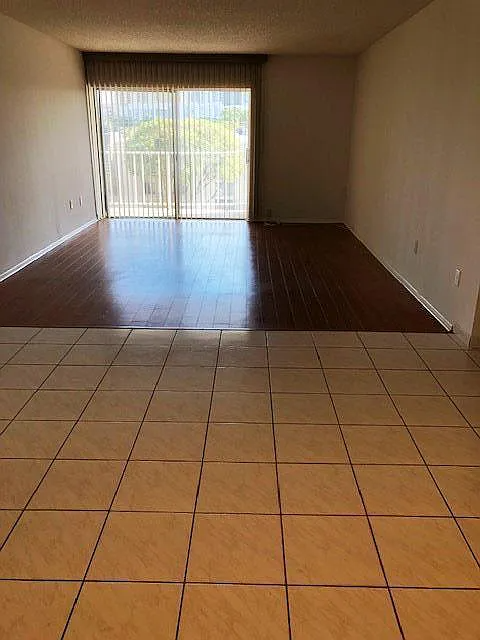 7725 Swst - Photo 2 of 18