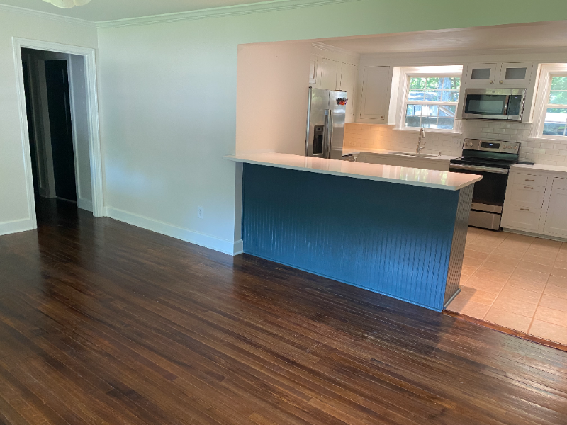 712 Tahoe St - Photo 3 of 17