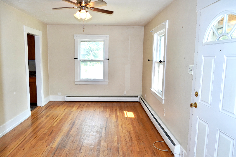 130 N Corona St - Photo 5 of 15