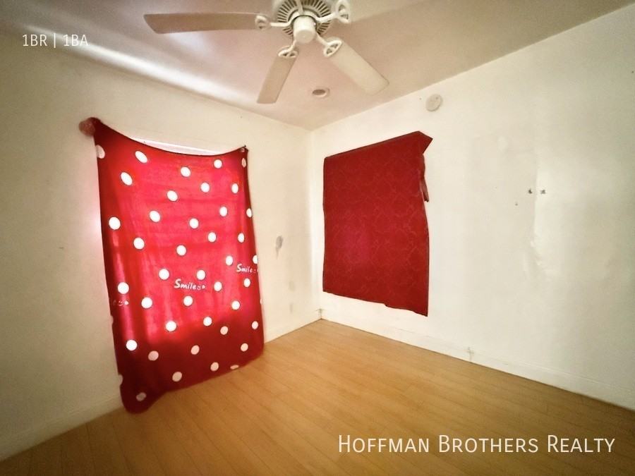 2533 1/2 Hillcrest Dr - Photo 4 of 5